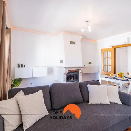 #020 Medronheira By Holidays Apartament