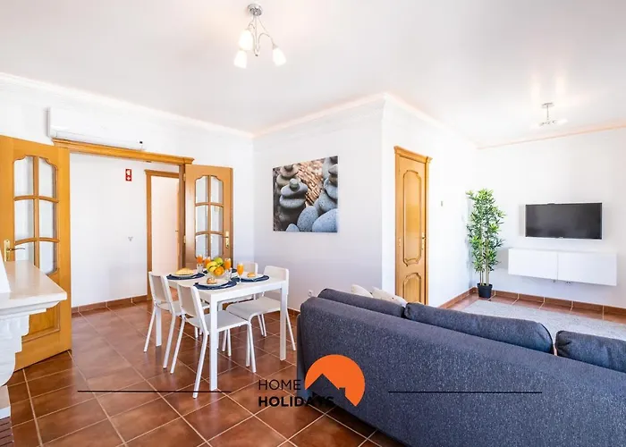 #020 Medronheira By Holidays Apartamento